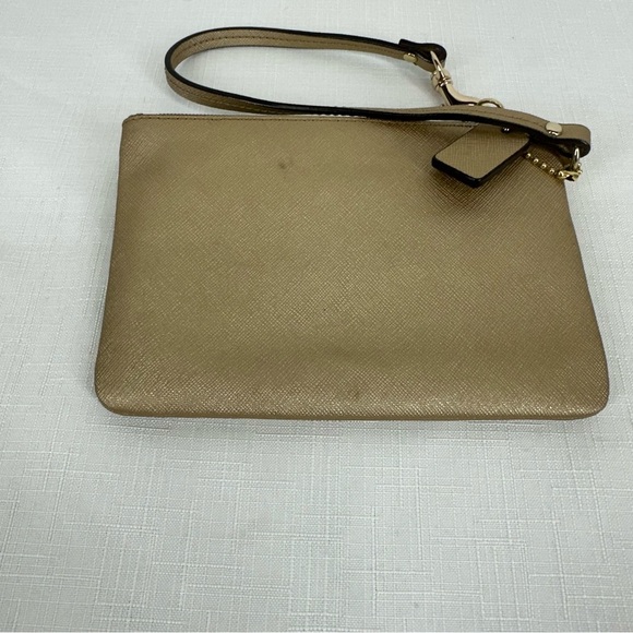 Coach Darcy Gold Leather Bow Wristlet - Picture 8 of 17